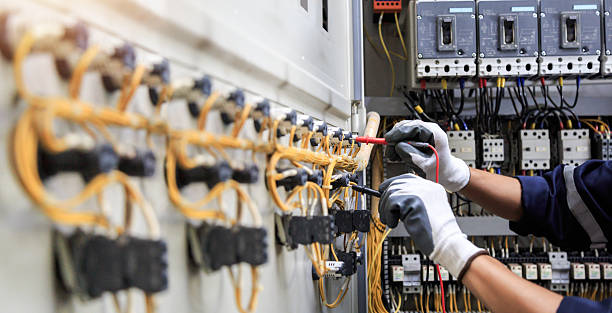 Professional Electrician technician working in Longwood, FL